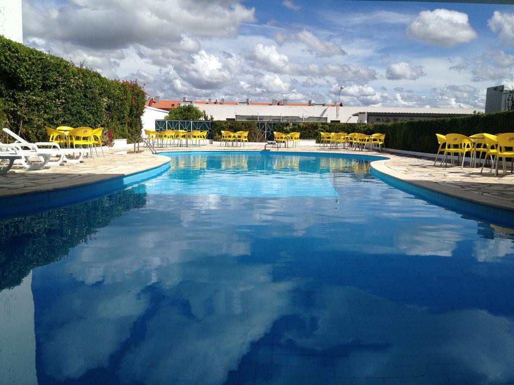 Granada Holidays Pensionat São Martinho do Porto Exteriör bild