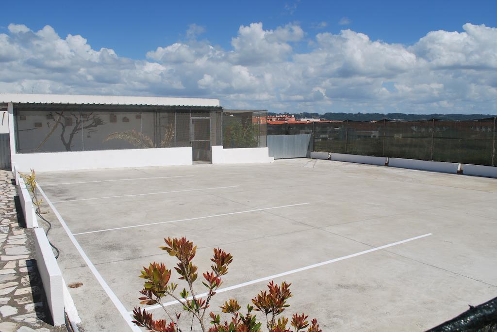 Granada Holidays Pensionat São Martinho do Porto Rum bild