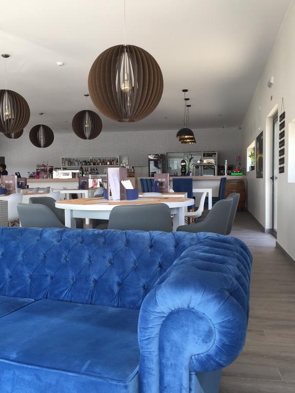 Granada Holidays Pensionat São Martinho do Porto Exteriör bild